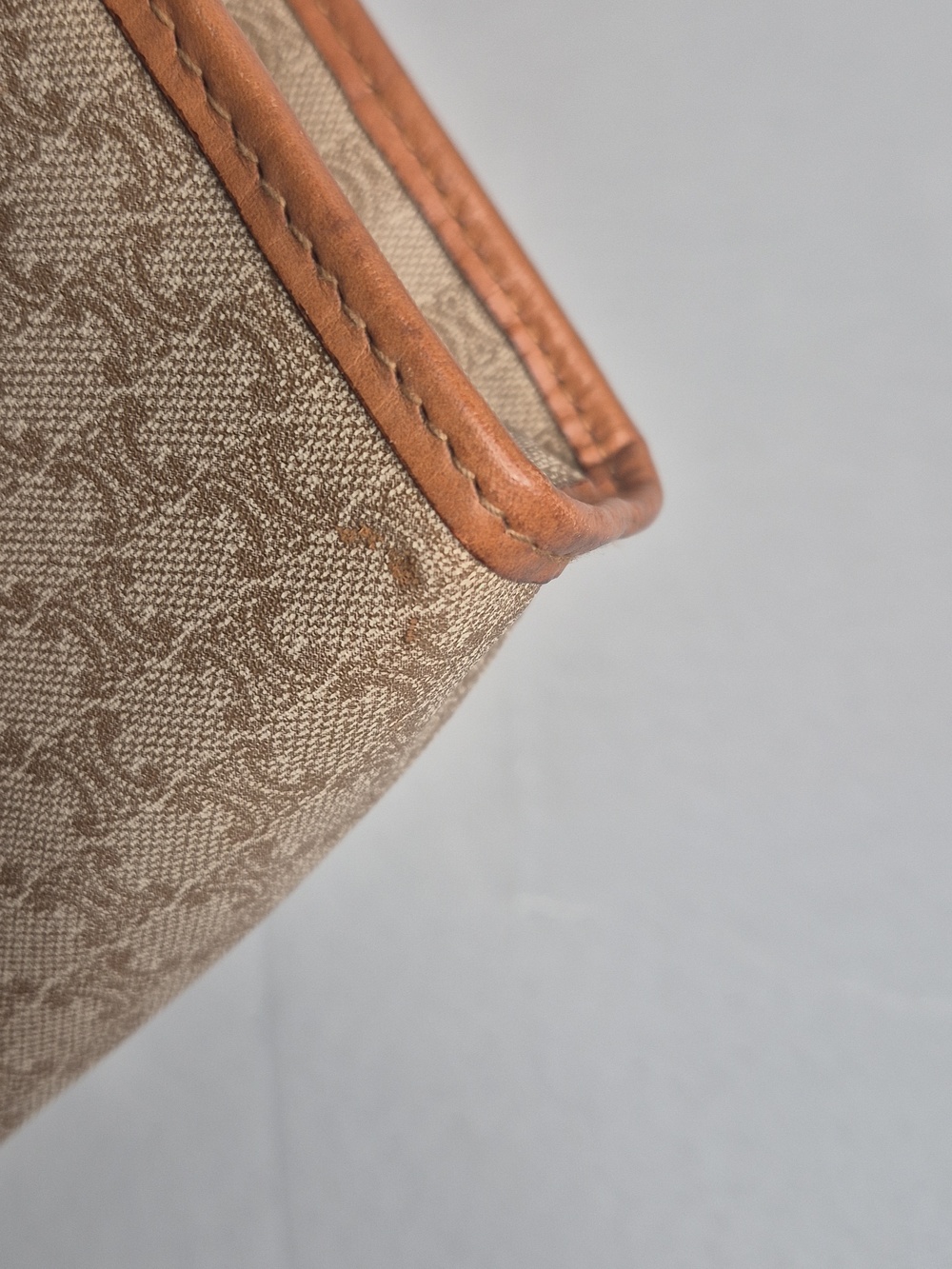 Celine Small Beige Canvas Pouch Toiletry Bag with Tan Leather Trim UNISEX - Picture 17 of 17